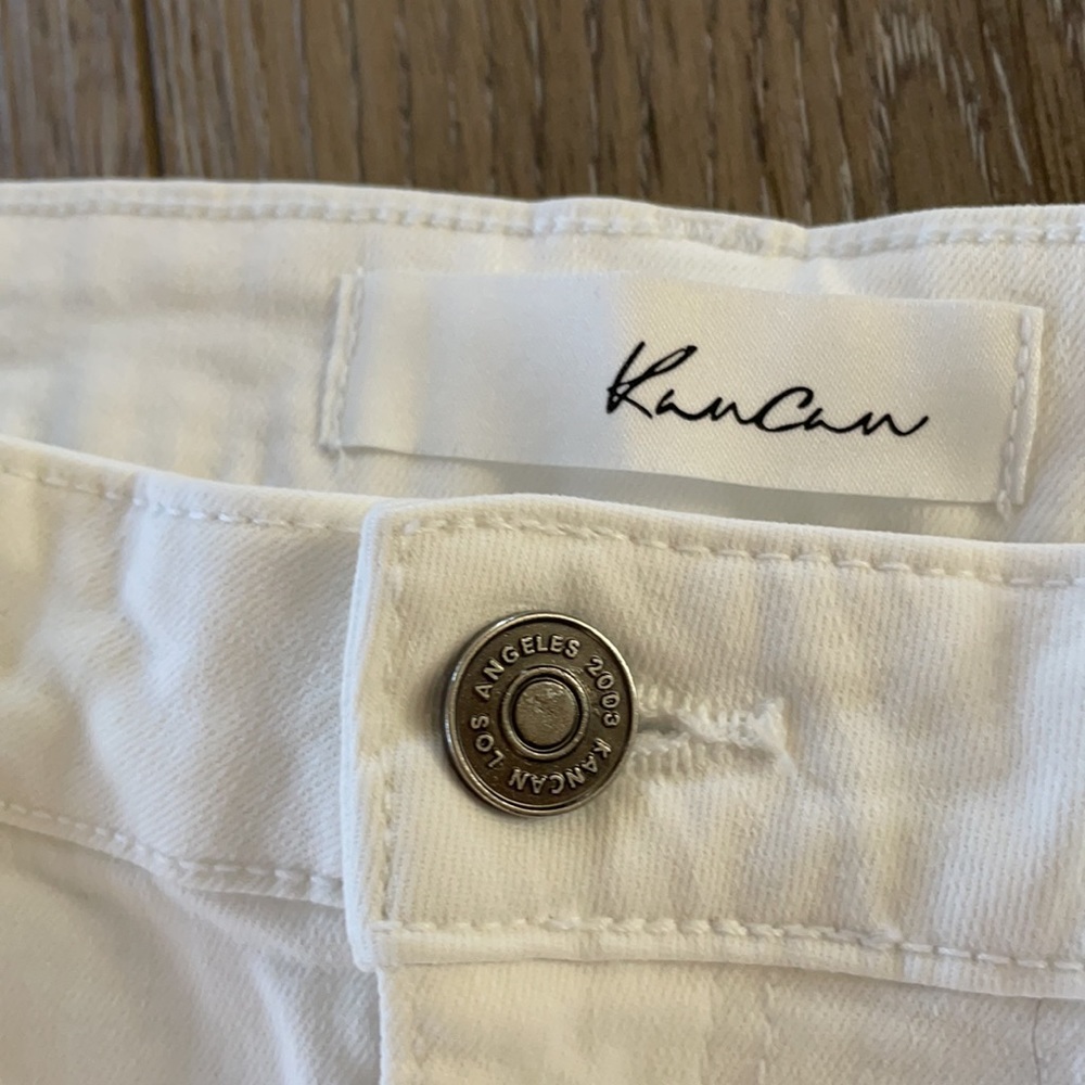 Distressed jeans - Picture 3 of 9